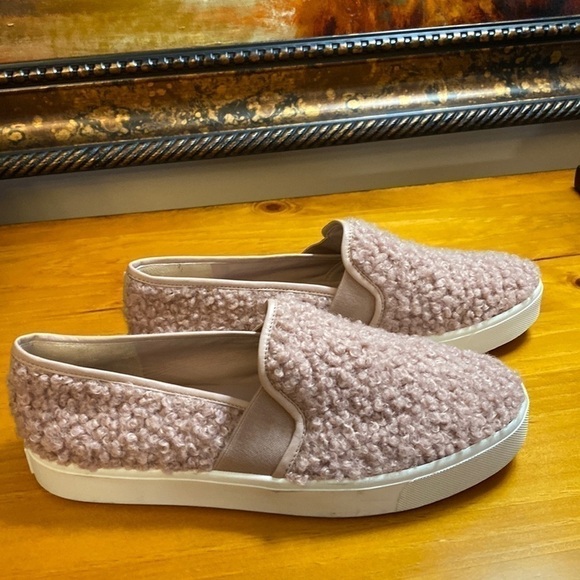 Vince Shoes - Vince Women’s Blair 5 Sneaker Size 7M NWOT